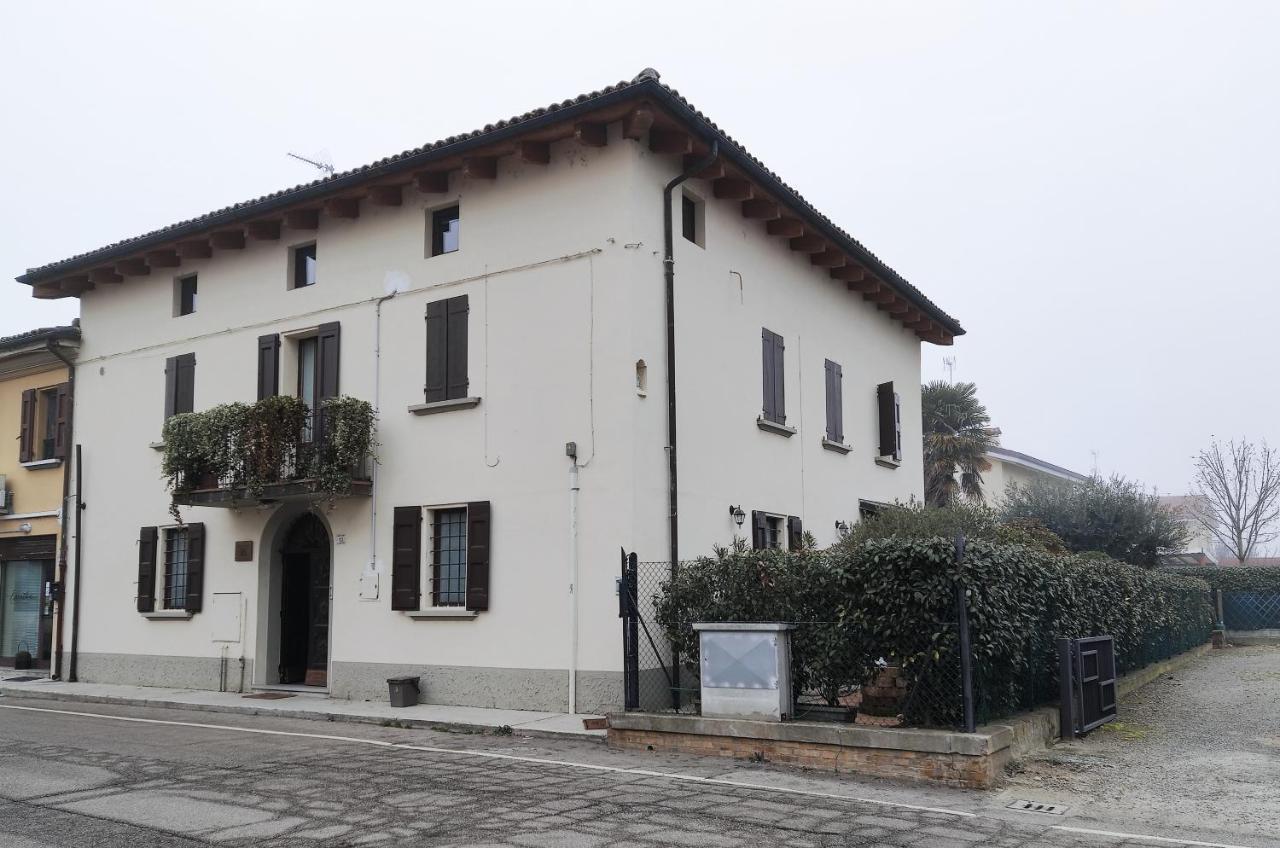 Casa Nives Bed & Breakfast San Pietro in Casale Exterior photo