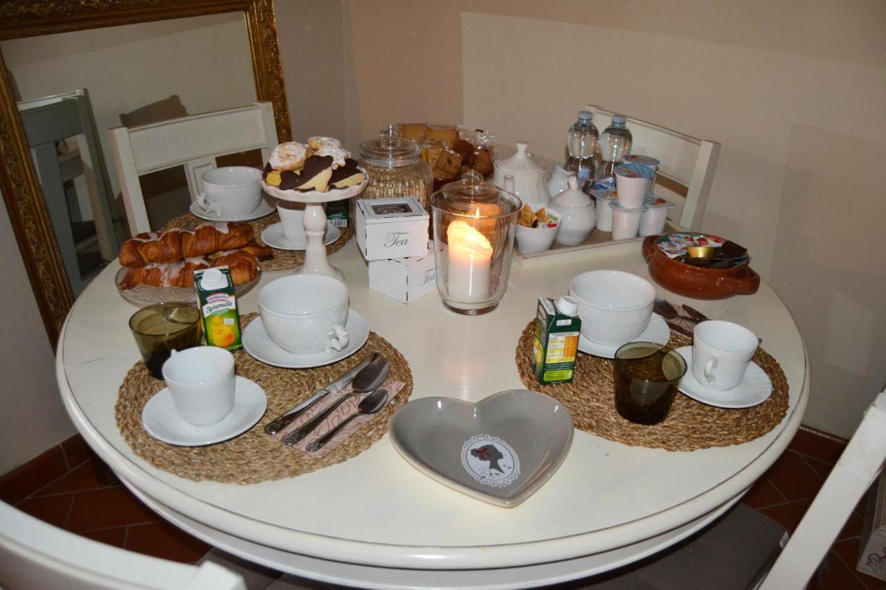 Casa Nives Bed & Breakfast San Pietro in Casale Exterior photo