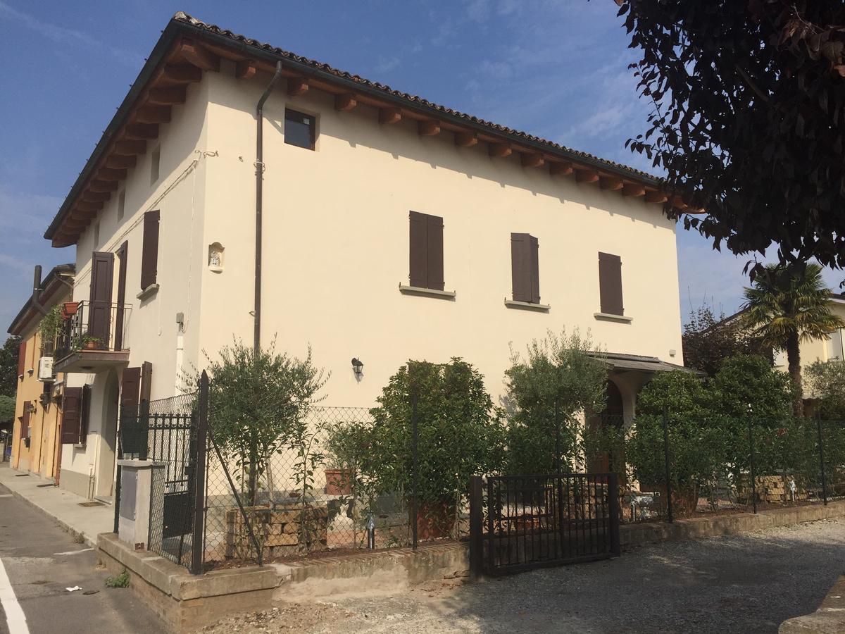 Casa Nives Bed & Breakfast San Pietro in Casale Exterior photo